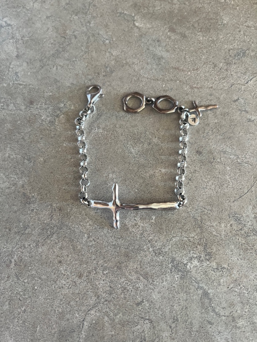 Silpada Silver Tone Hammered Cross Bracelet